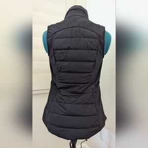 Lululemon Athletica Down for it All Best | Size 4